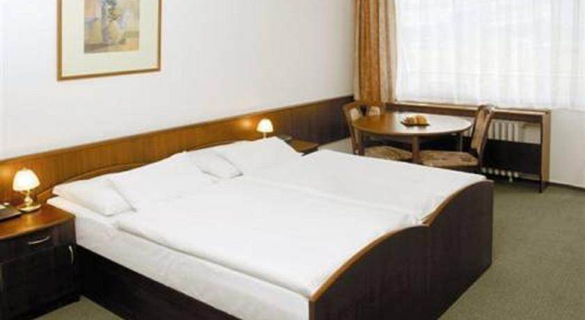 Ensana Splendid Hotel Piest'any Ngoại thất bức ảnh