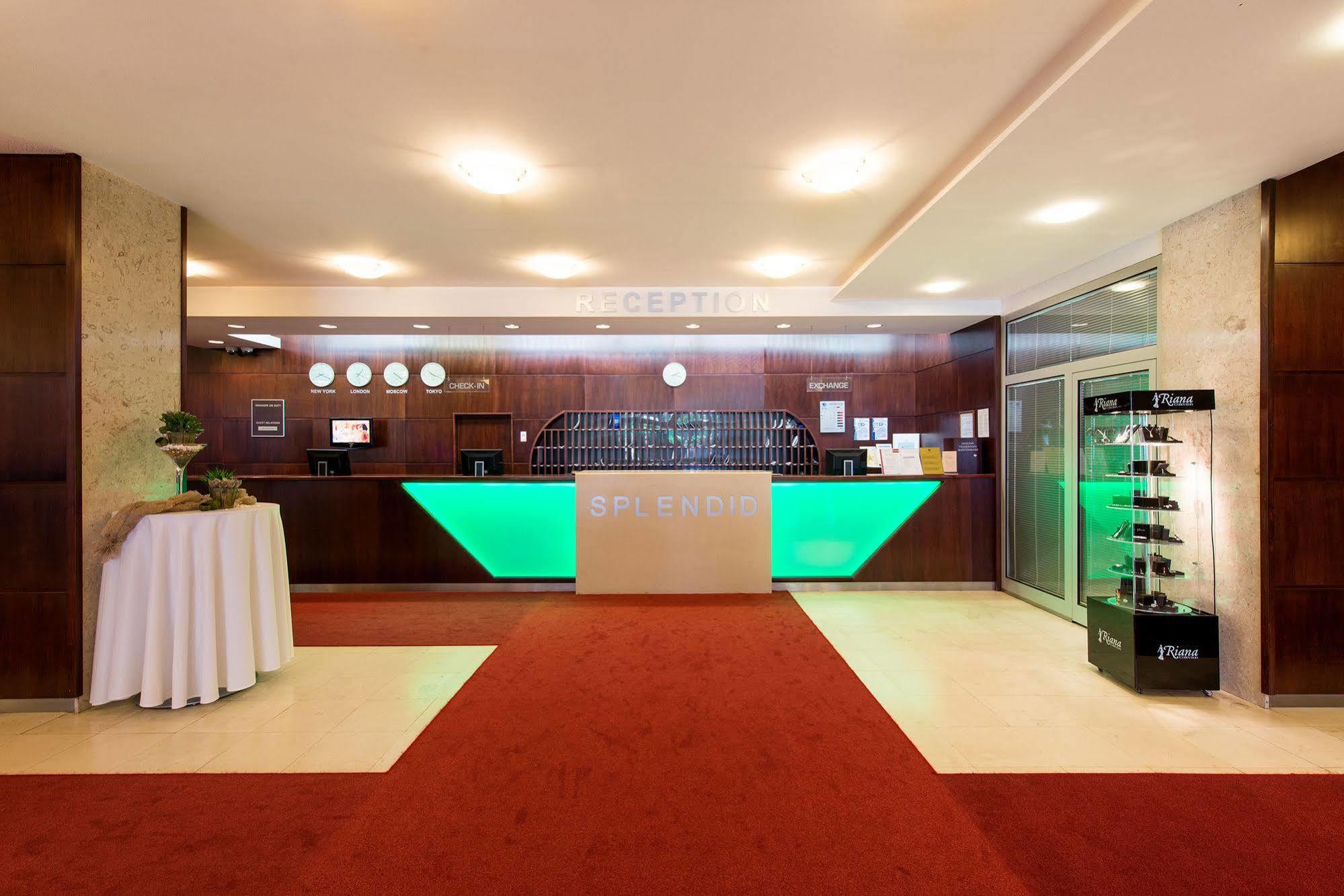 Ensana Splendid Hotel Piest'any Ngoại thất bức ảnh